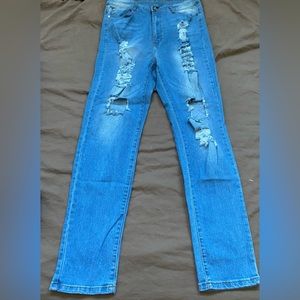BOB Distressed Jeans Size 2X Brand New W tags Inseam 30”